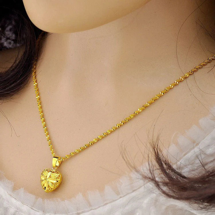 قلادة تذكارية على شكل قلب | Heart Shaped Memorial Necklace